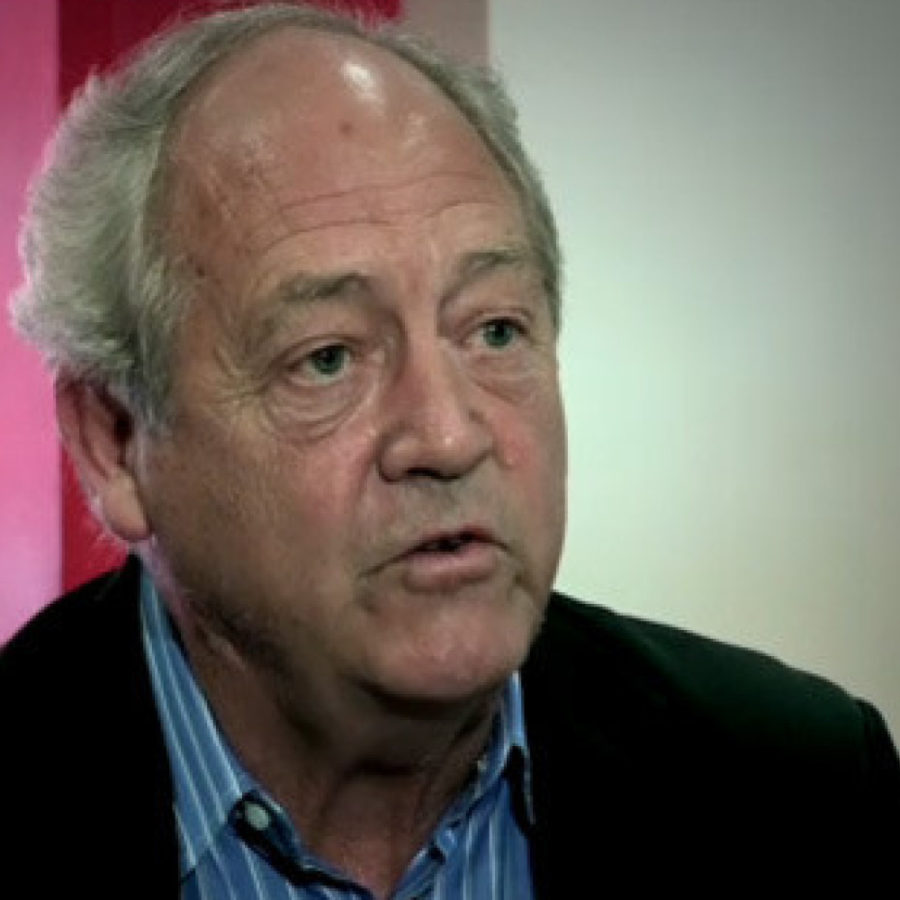 Pro-Monsanto Lobbyist Says Weedkiller is Safe to Drink, Then Panics When Offered a Glass