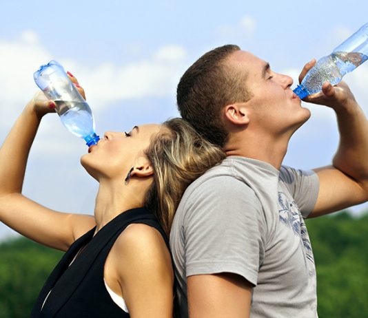 drinking water to stay healthy
